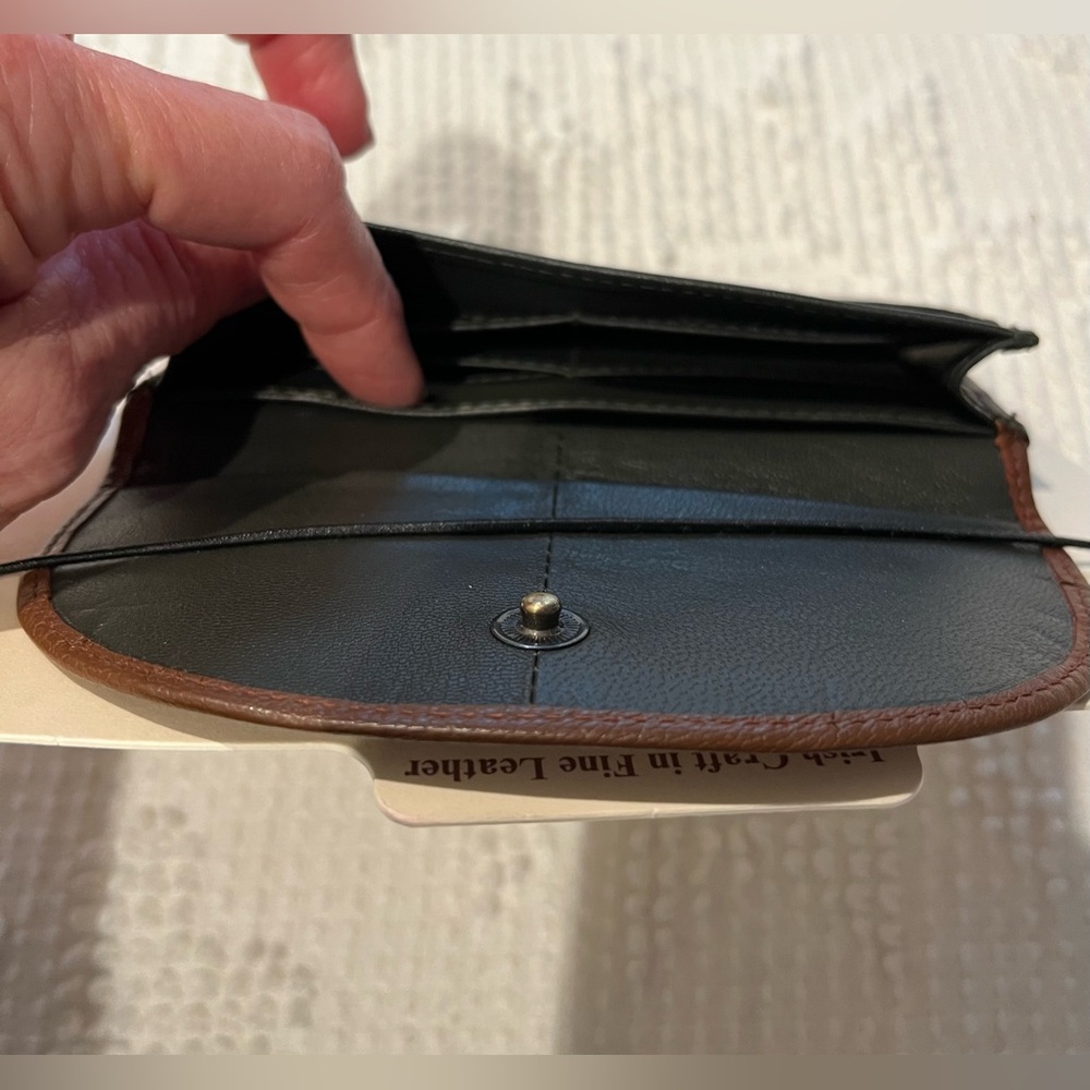 Tinnakeenly Back Zip Small Change Purse, Irish Made, NEW, Shamrock Motif - Picture 8 of 16